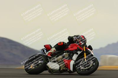 media/Jan-14-2023-SoCal Trackdays (Sat) [[497694156f]]/Turn 9 Set 2 (1130am)/